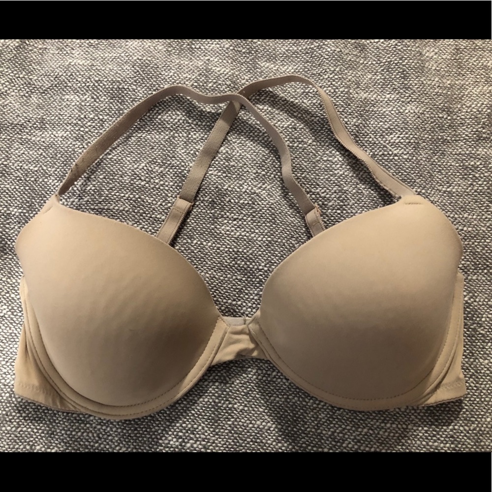 VS Pink lightly lined bra